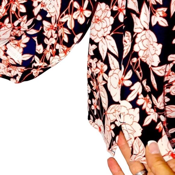 Banana Republic Fairycore Floral Top sz Sm NWT - Picture 7 of 10